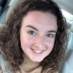 Meet your Posher, Alexandra